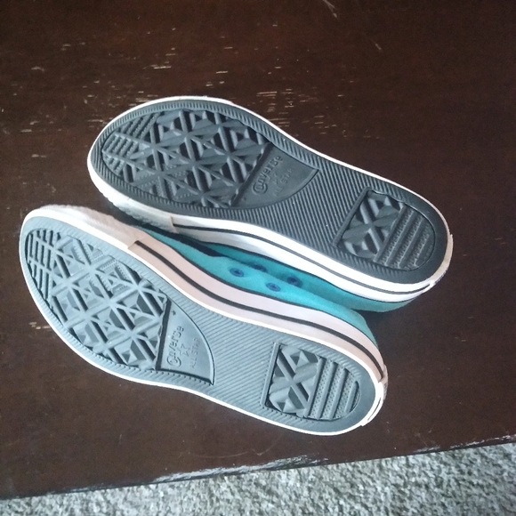 Converse Teal and Blue slip on shoe - Picture 5 of 7